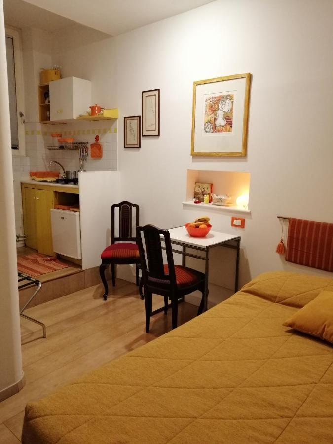 Rizzi, Elegante Monolocale In Centro Storico Apartment Veneţia Exterior foto